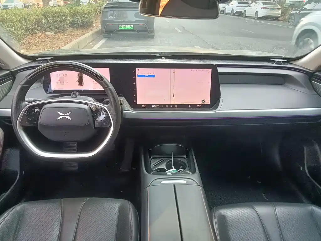 XPeng P7 — миниатюра 6