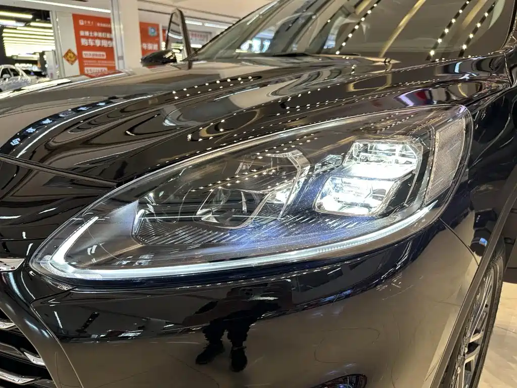 Ford Escape — миниатюра 16