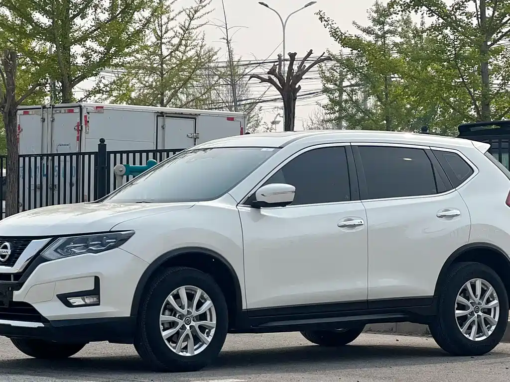 Nissan X-Trail — миниатюра 2