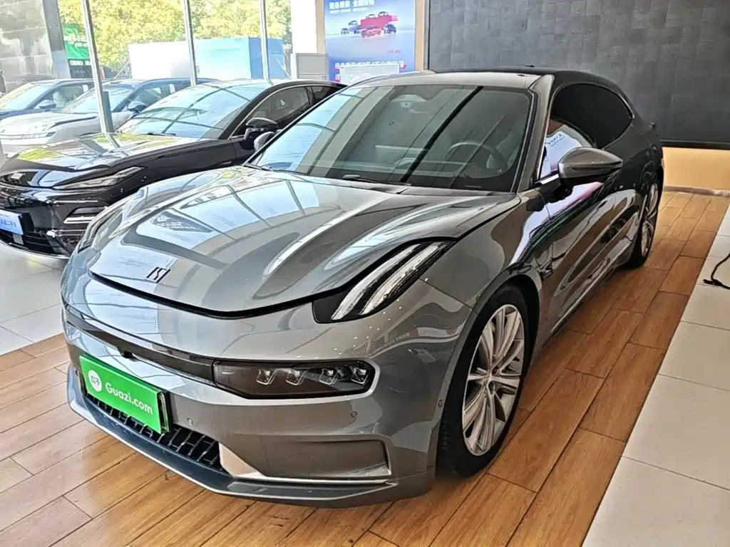 Zeekr 001