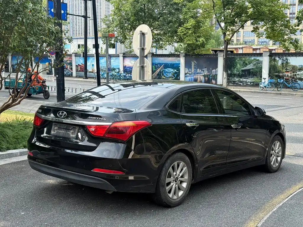 Hyundai Mistra — миниатюра 16