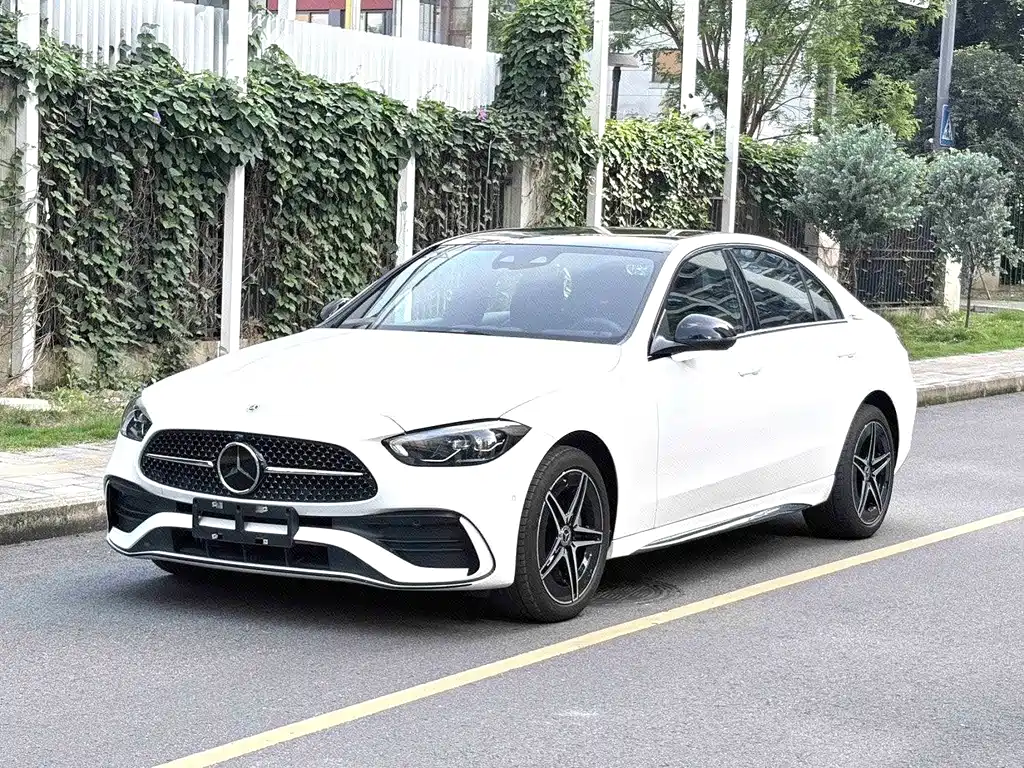 Mercedes-Benz C-Class — миниатюра 2