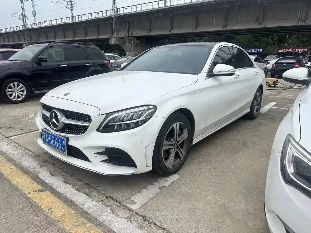 奔驰C级 2020款 C 260 L 运动版 2020