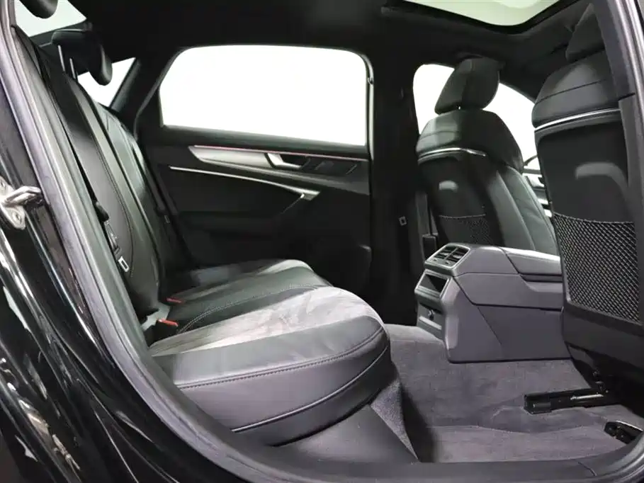 Audi A6L 2021 40 TFSI Luxury