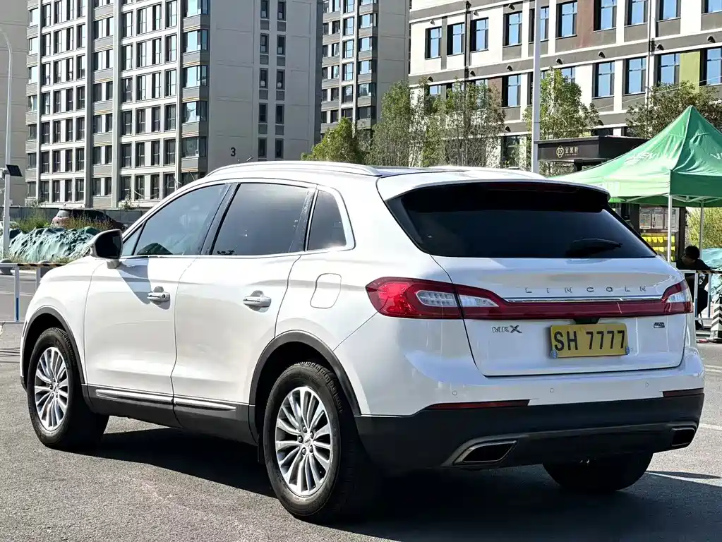 Lincoln MKX — миниатюра 3
