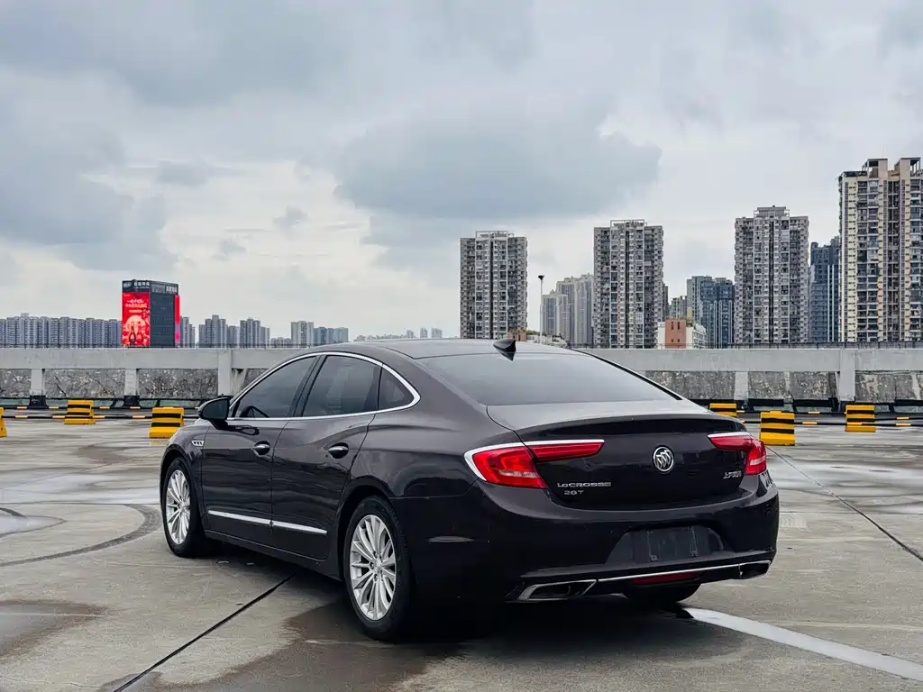 Buick LaCrosse — миниатюра 6