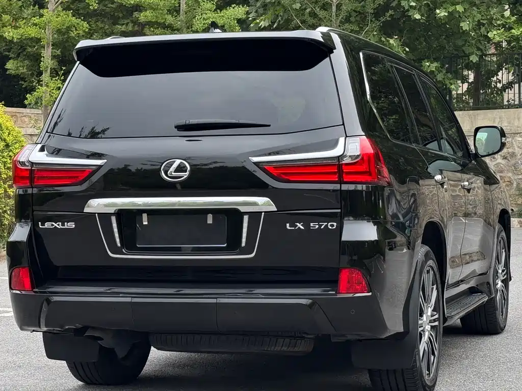 Lexus LX 2017 570 Luxury
