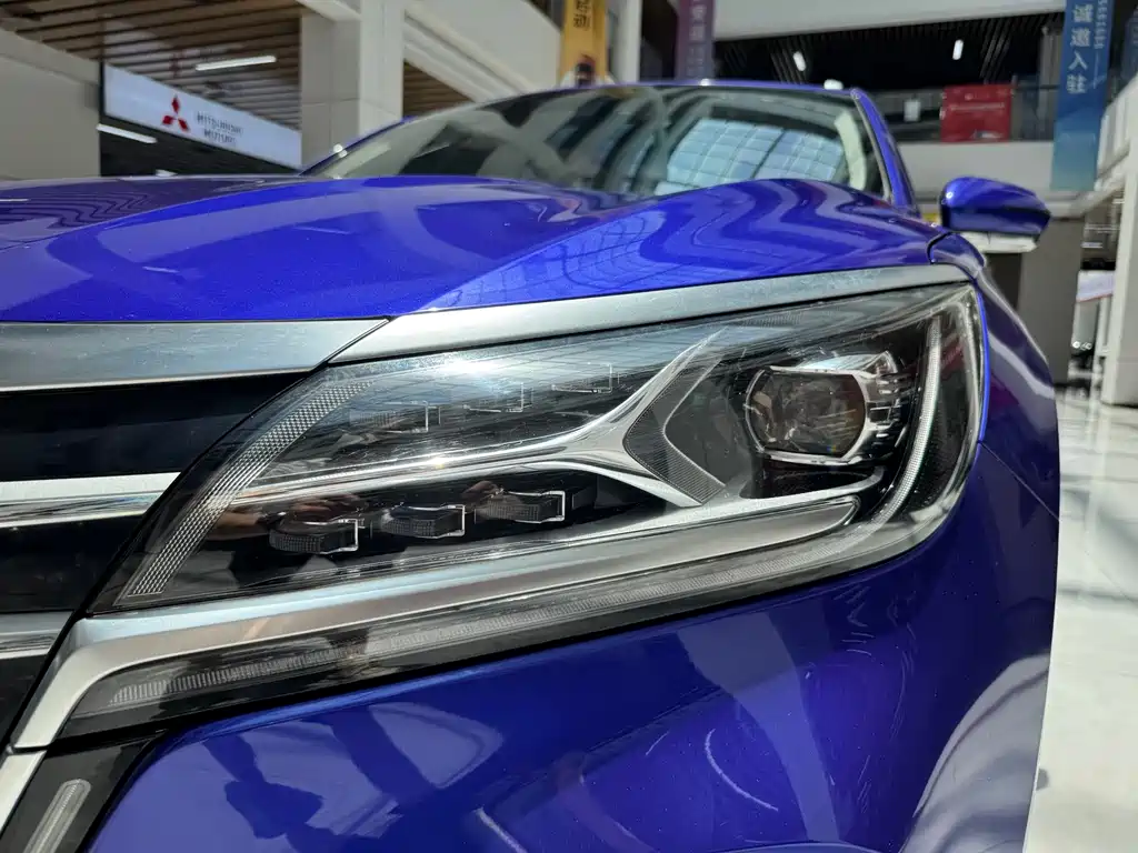 Roewe MARVEL X — миниатюра 20