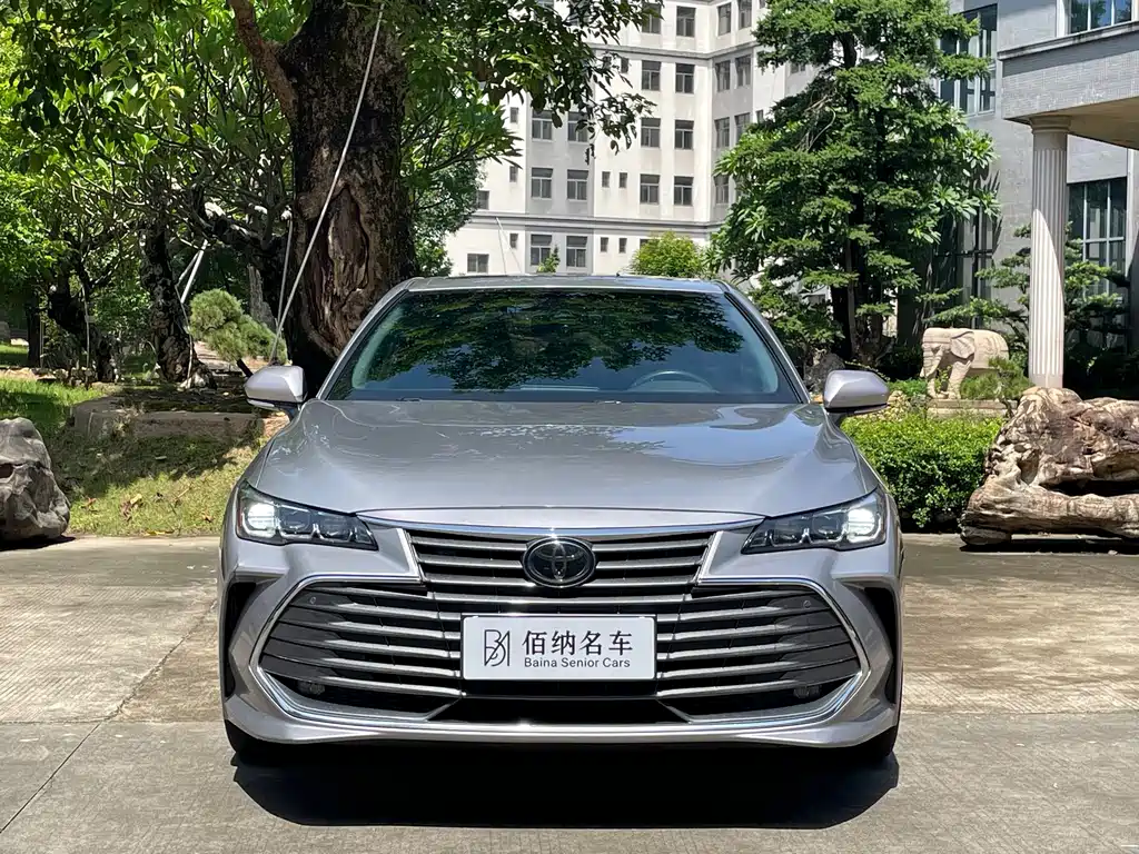 Toyota Avalon — миниатюра 2