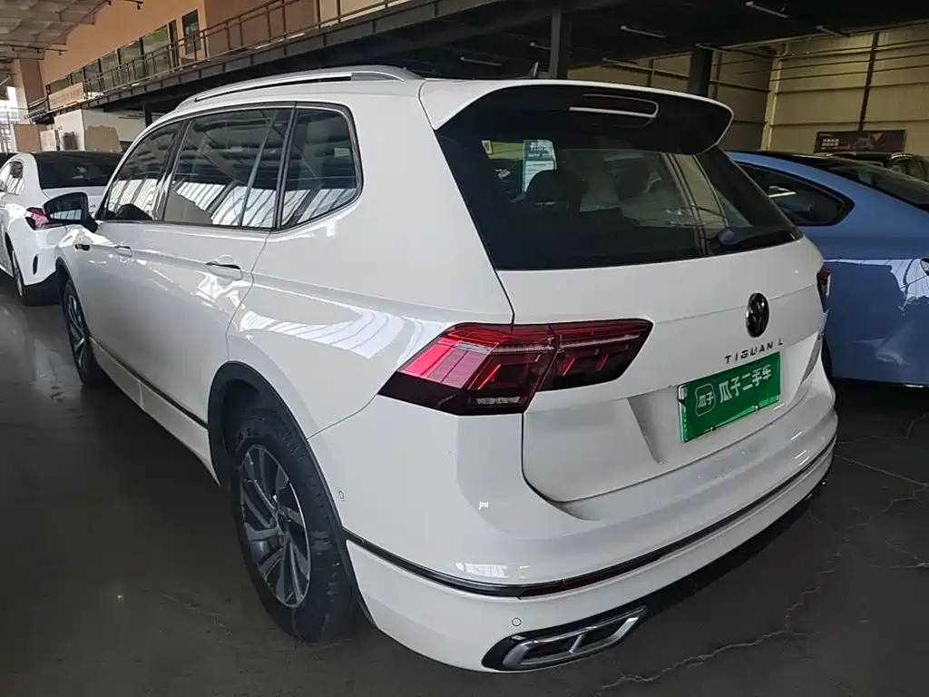 Volkswagen Tiguan L PHEV — миниатюра 5