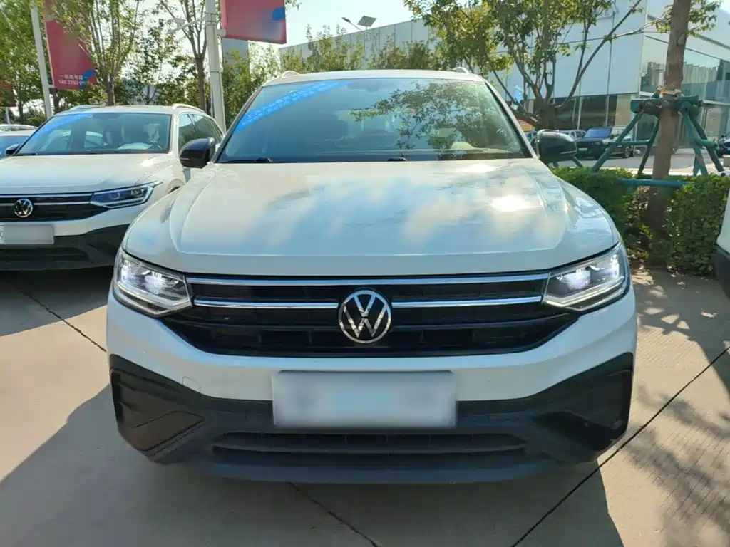 Volkswagen Tiguan L — миниатюра 3