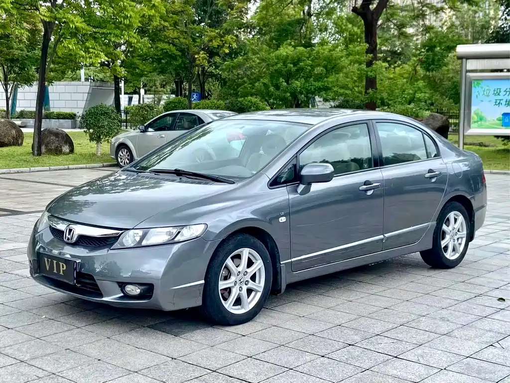 Honda Civic — миниатюра 3