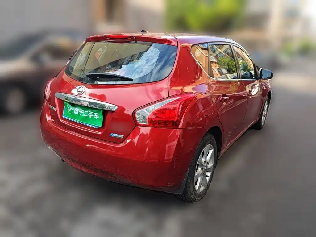 Nissan Tiida — миниатюра 6