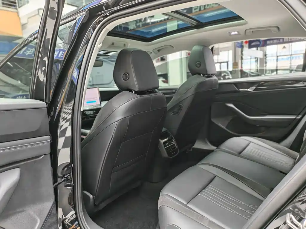 Volkswagen Magotan — миниатюра 7