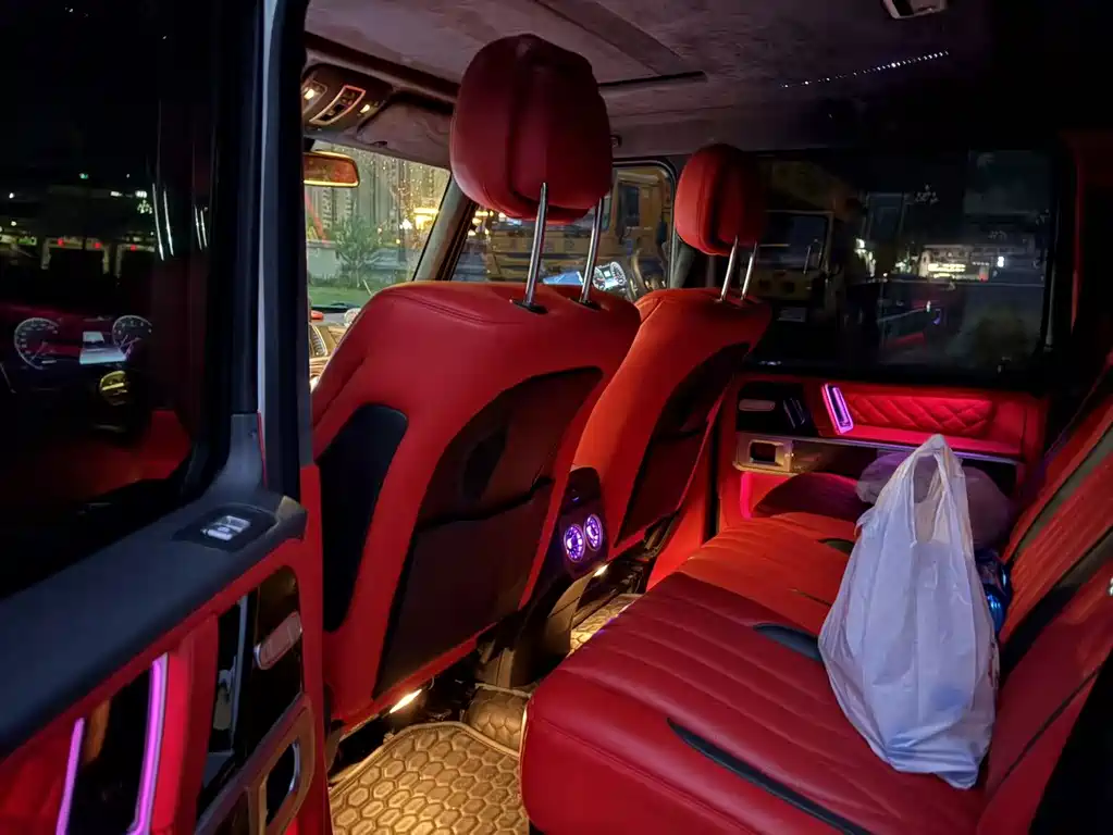 Mercedes-Benz G-Class — миниатюра 6