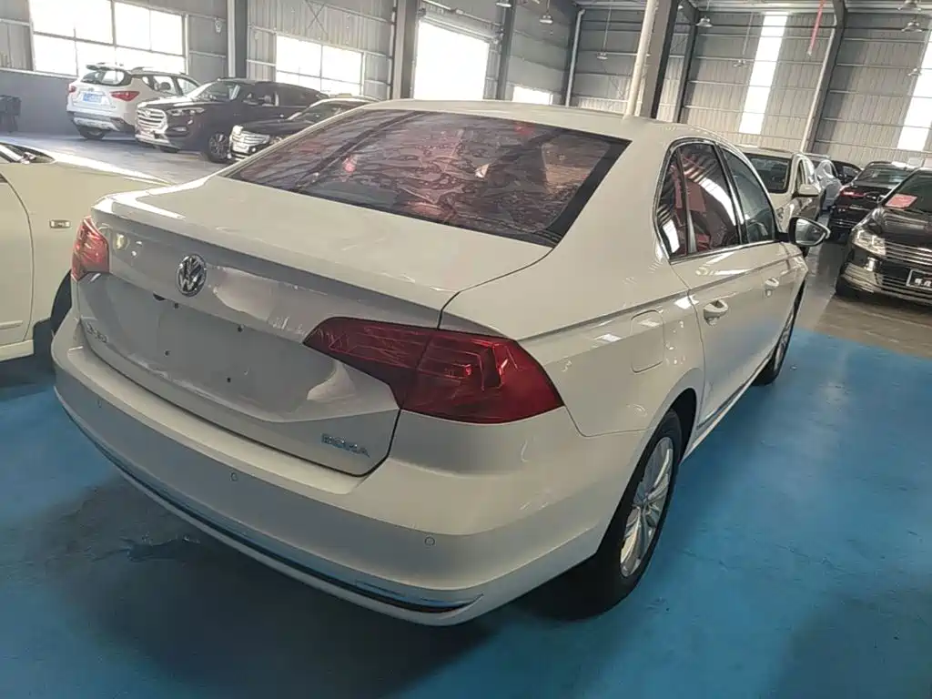 Volkswagen Bora — миниатюра 7