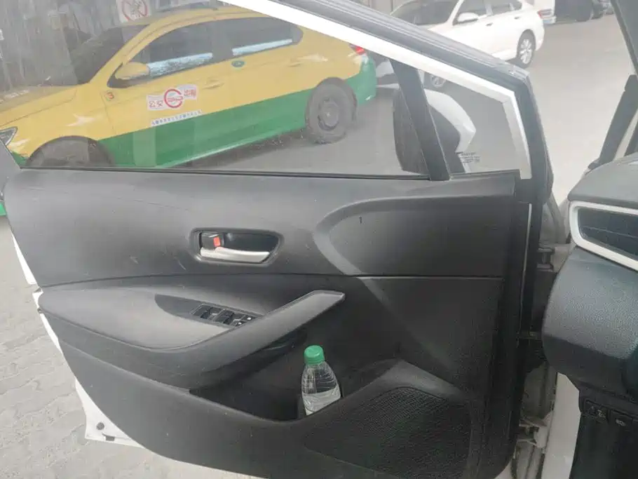 Toyota Corolla — миниатюра 7