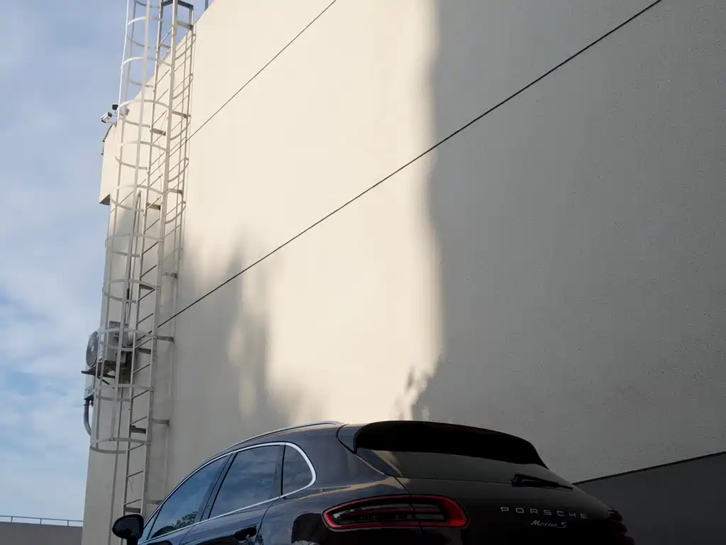 Porsche Macan — миниатюра 6
