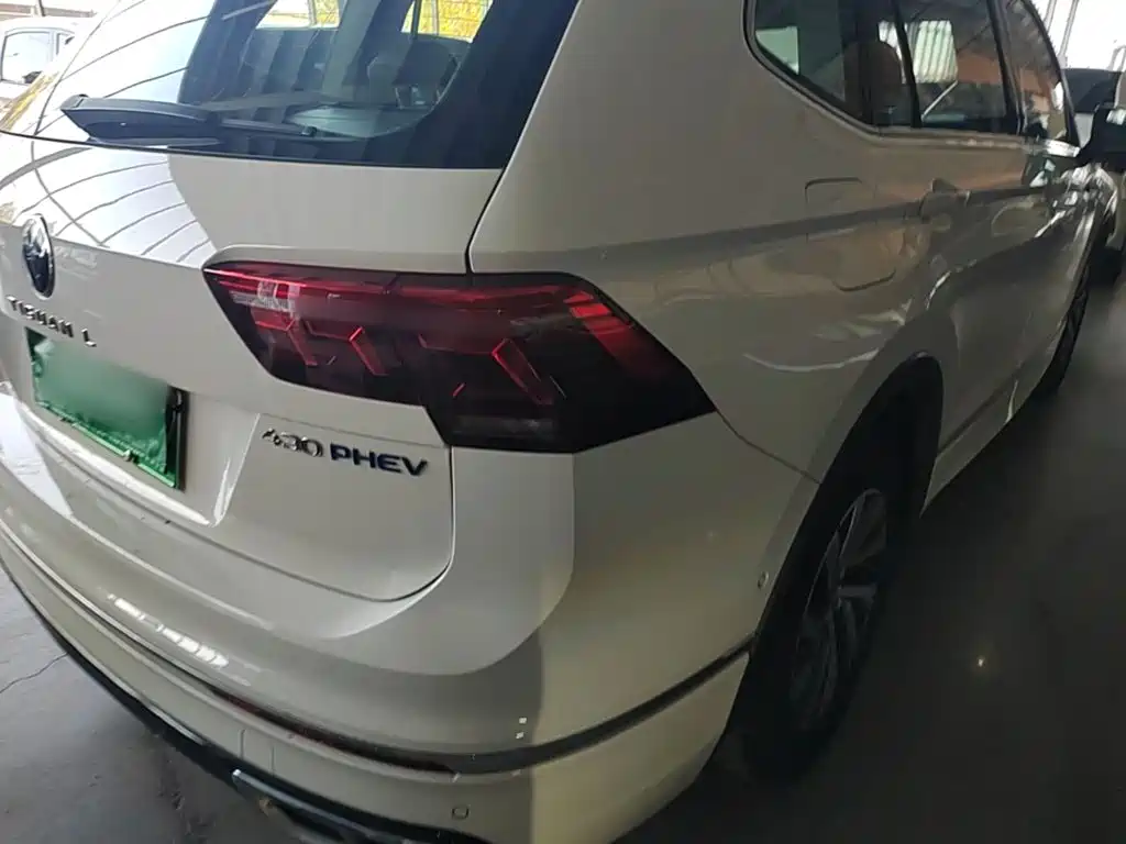 Volkswagen Tiguan L PHEV — миниатюра 8