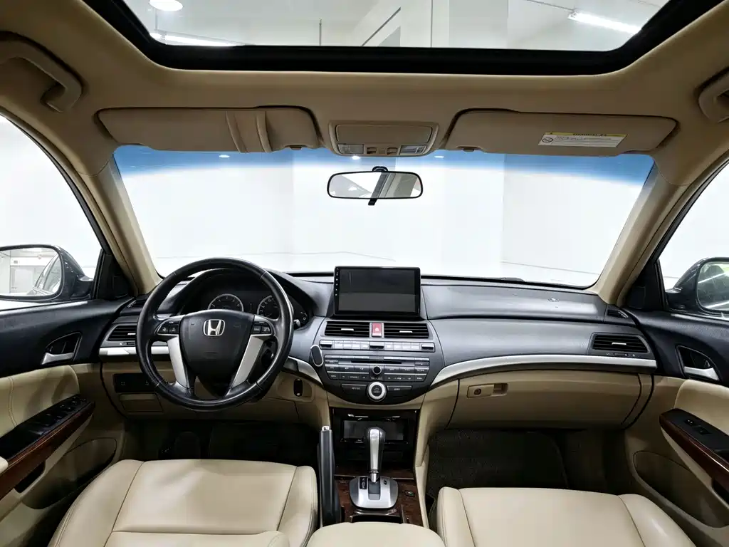 Honda Accord — миниатюра 5