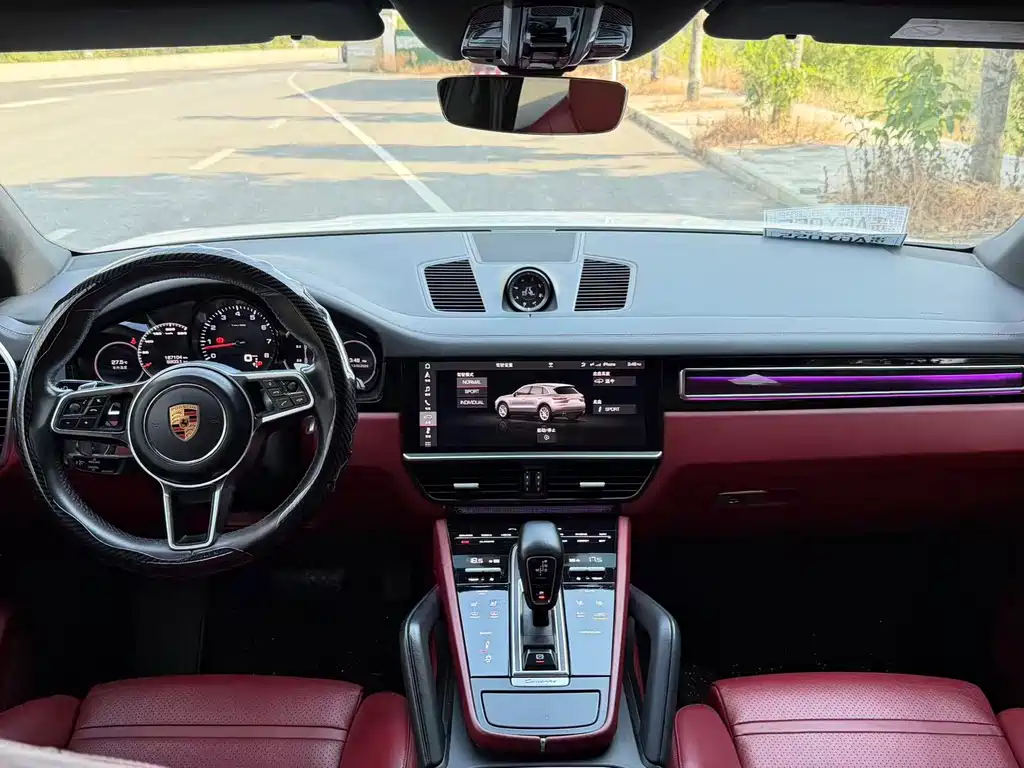 Porsche Cayenne — миниатюра 4