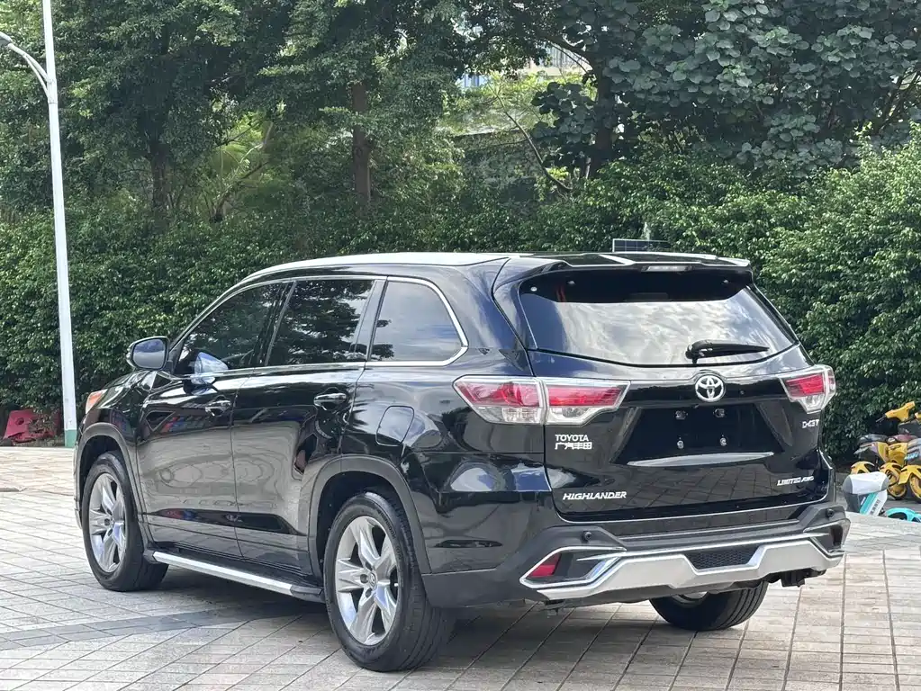 Toyota Highlander — миниатюра 4