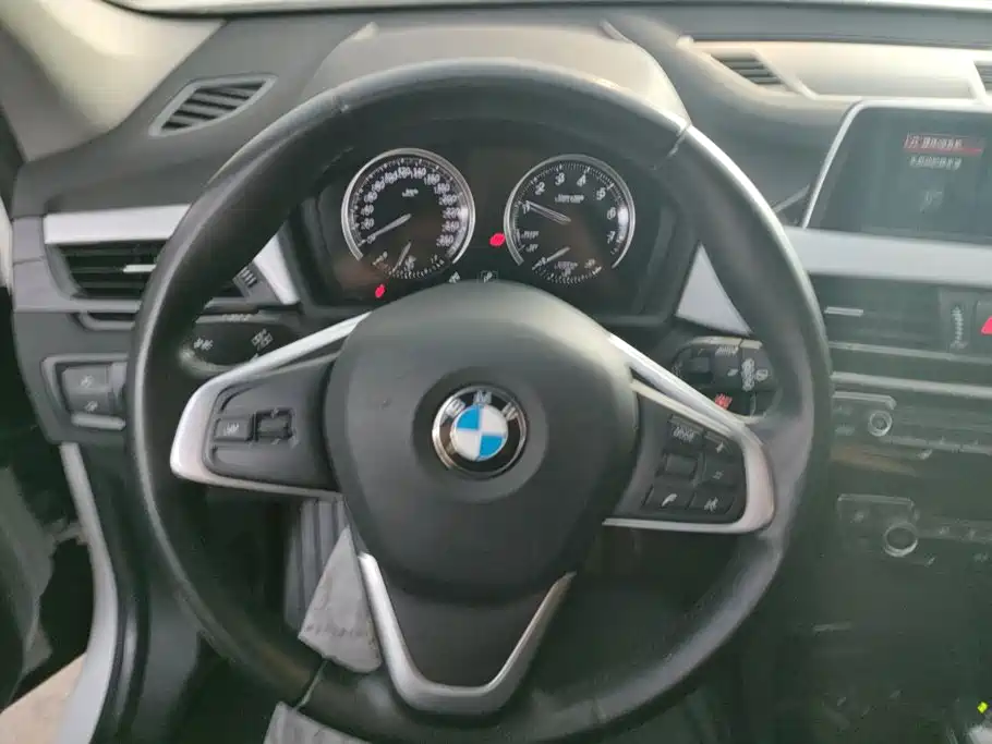 BMW X1 — миниатюра 15