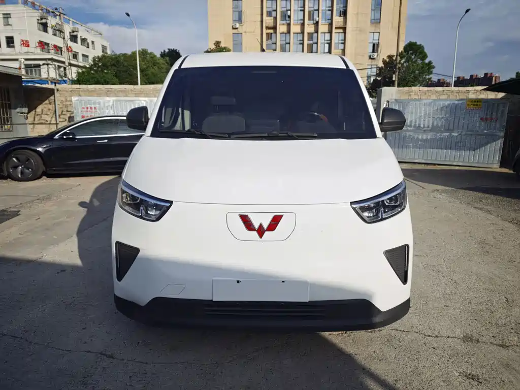 Wuling Yangguang — миниатюра 2