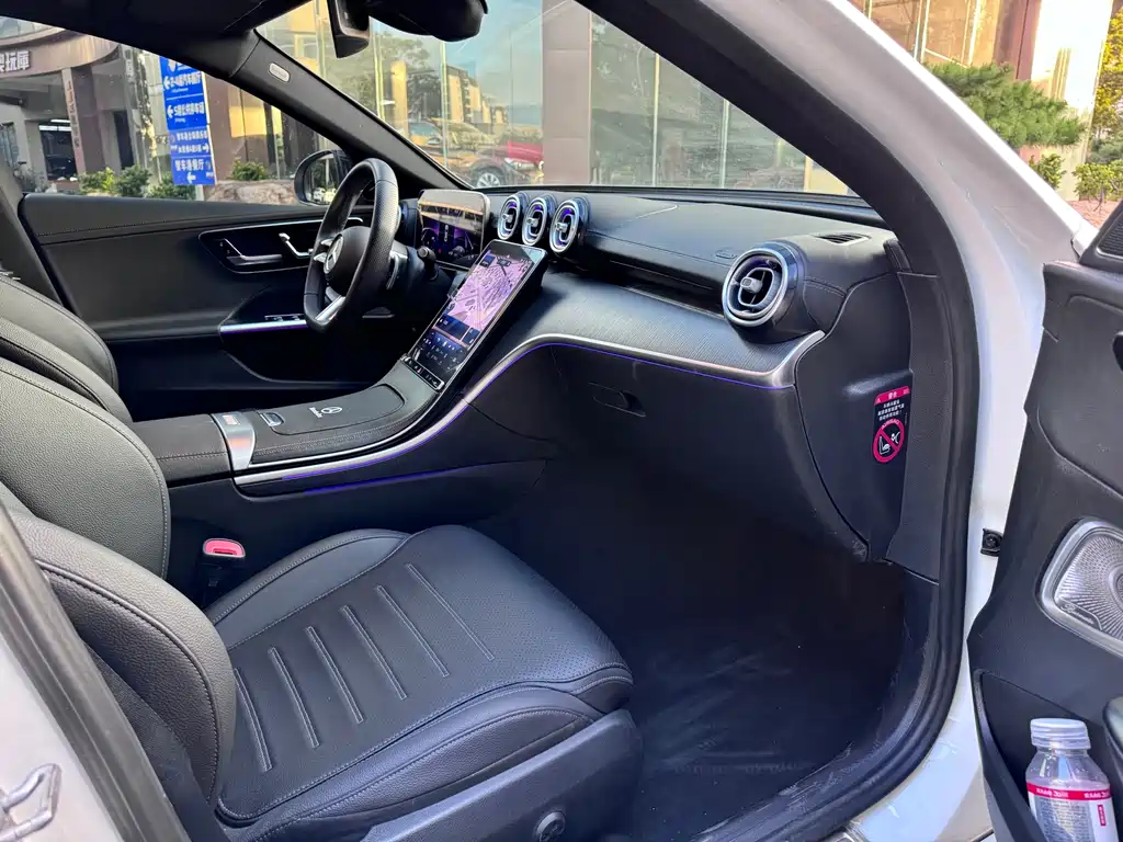 Mercedes-Benz C-Class — миниатюра 15