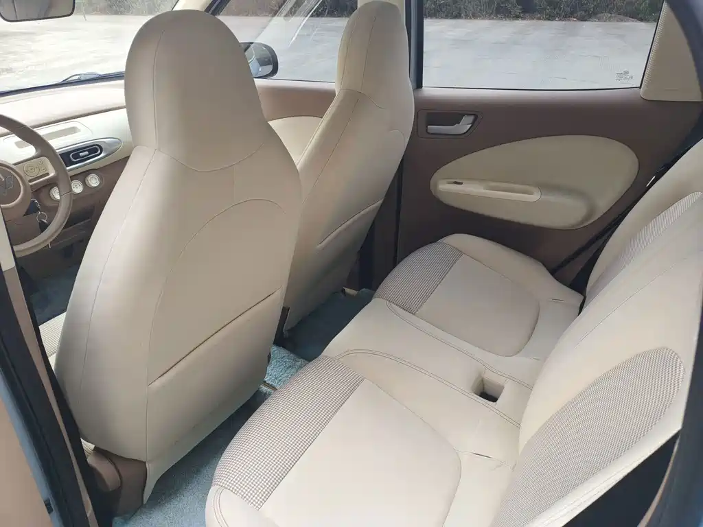 Wuling MINIEV — миниатюра 15
