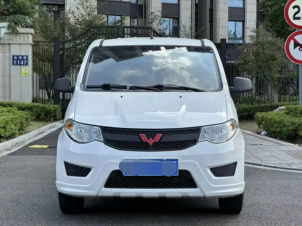 Wuling Hongguang — миниатюра 2