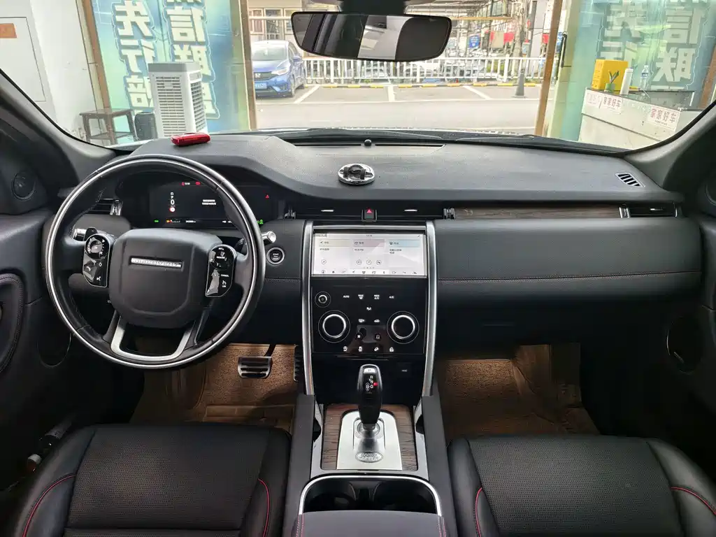 Land Rover Discovery Sport — миниатюра 4
