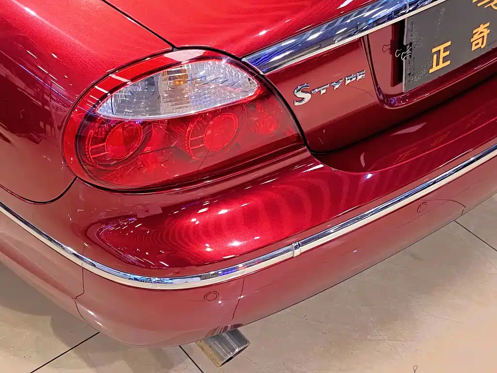 Jaguar S-TYPE — миниатюра 9
