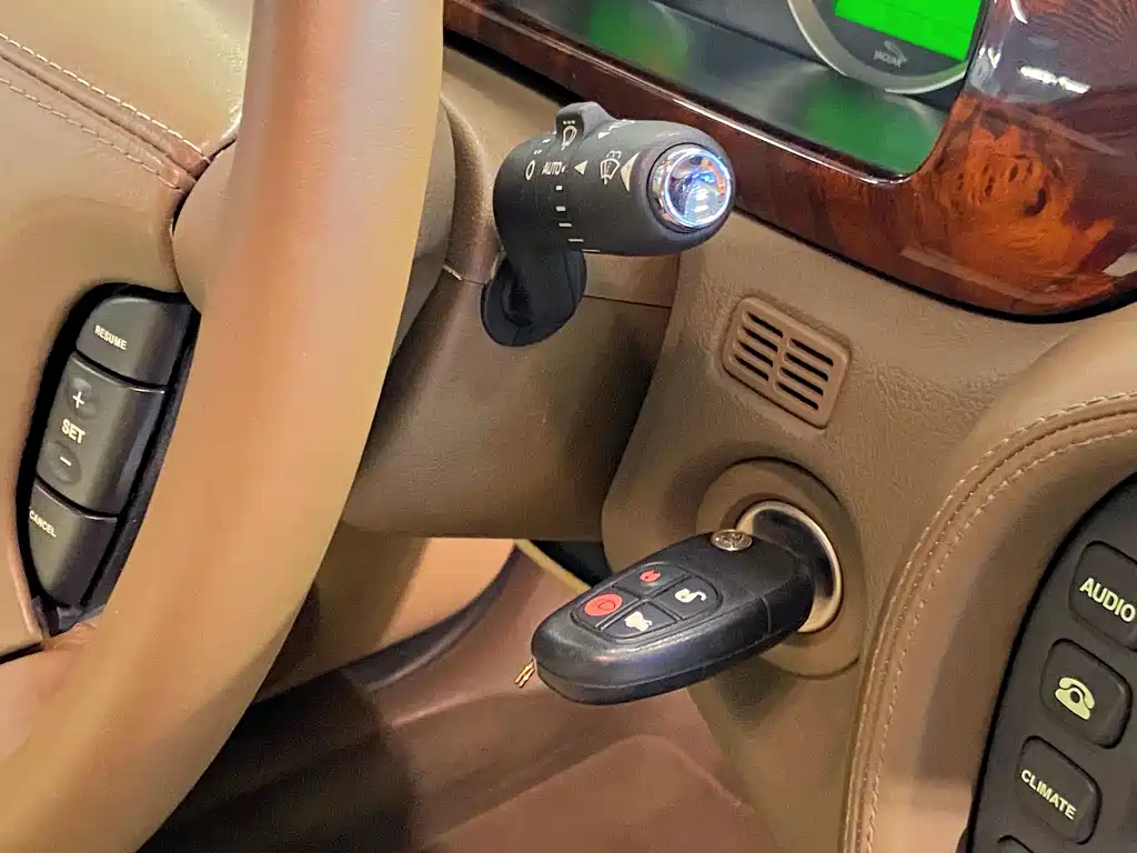 Jaguar S-TYPE — миниатюра 23