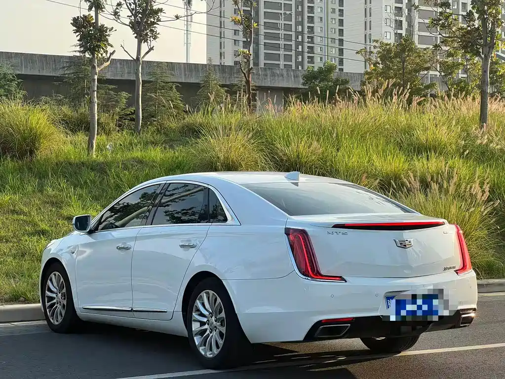 Cadillac XTS — миниатюра 13