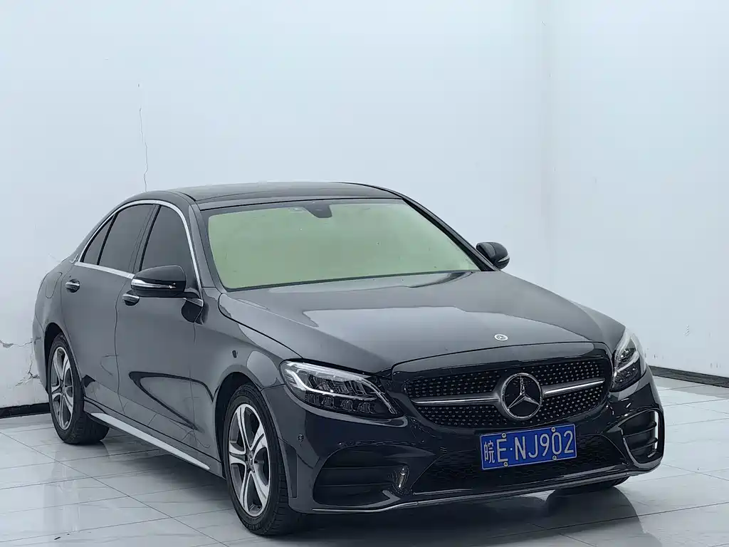 Mercedes-Benz C-Class — миниатюра 3