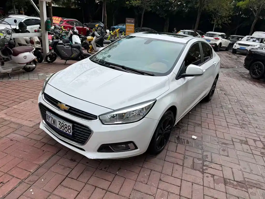CHEVROLET CRUZE