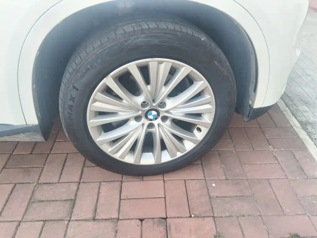 BMW X5 (Import) — миниатюра 8