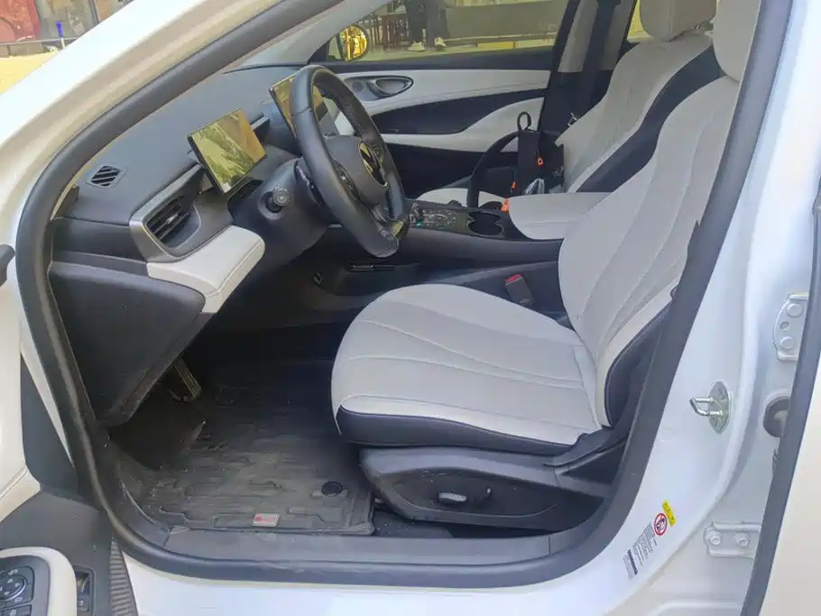 BYD Seal 05 DM-i — миниатюра 9