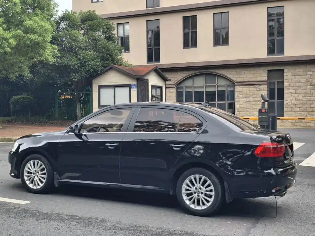 Volkswagen Lavida — миниатюра 9