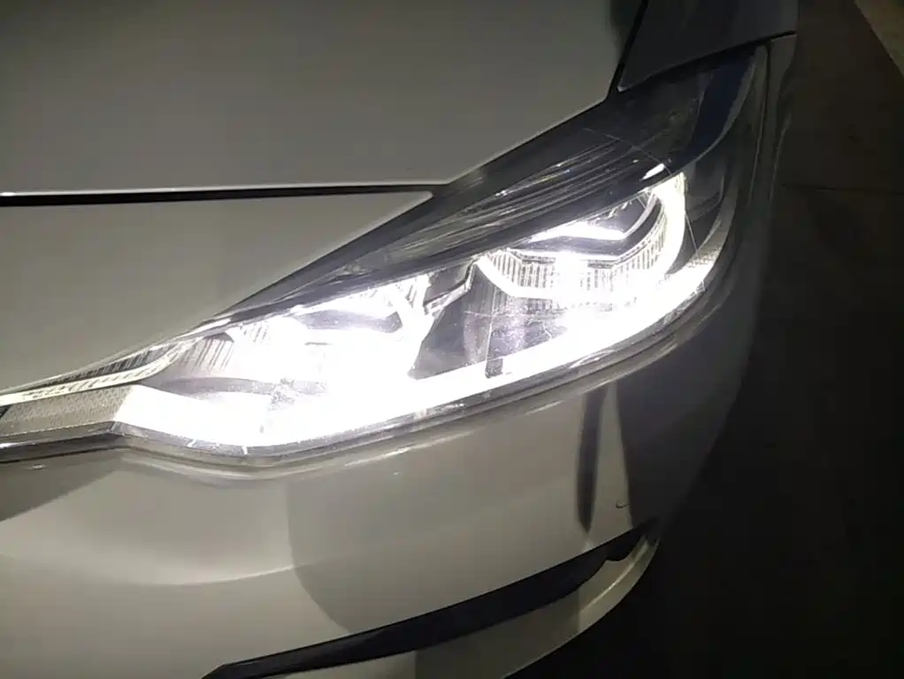BMW 3 Series — миниатюра 24