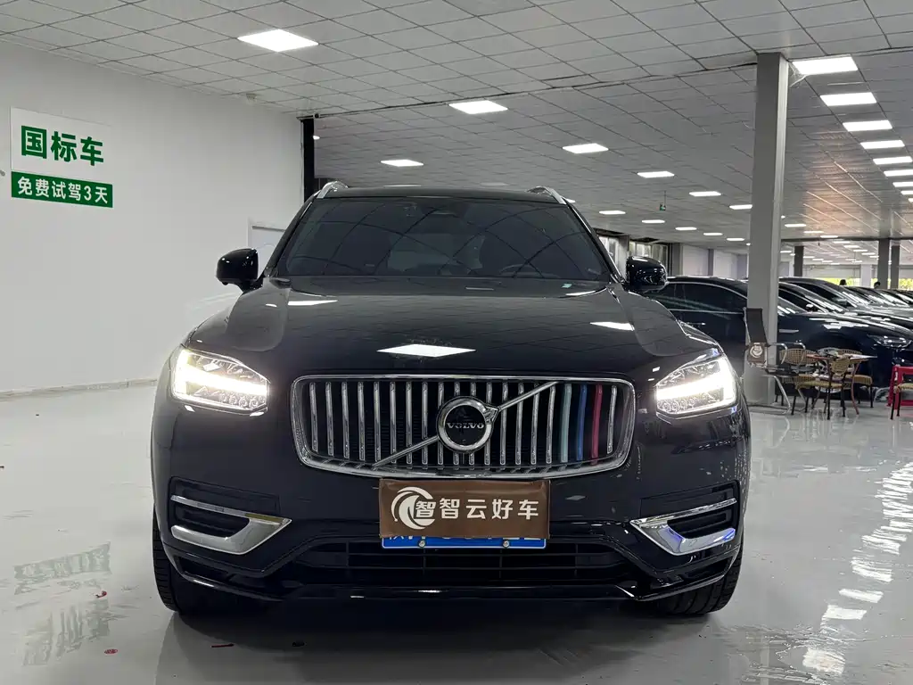Volvo XC90 — миниатюра 2