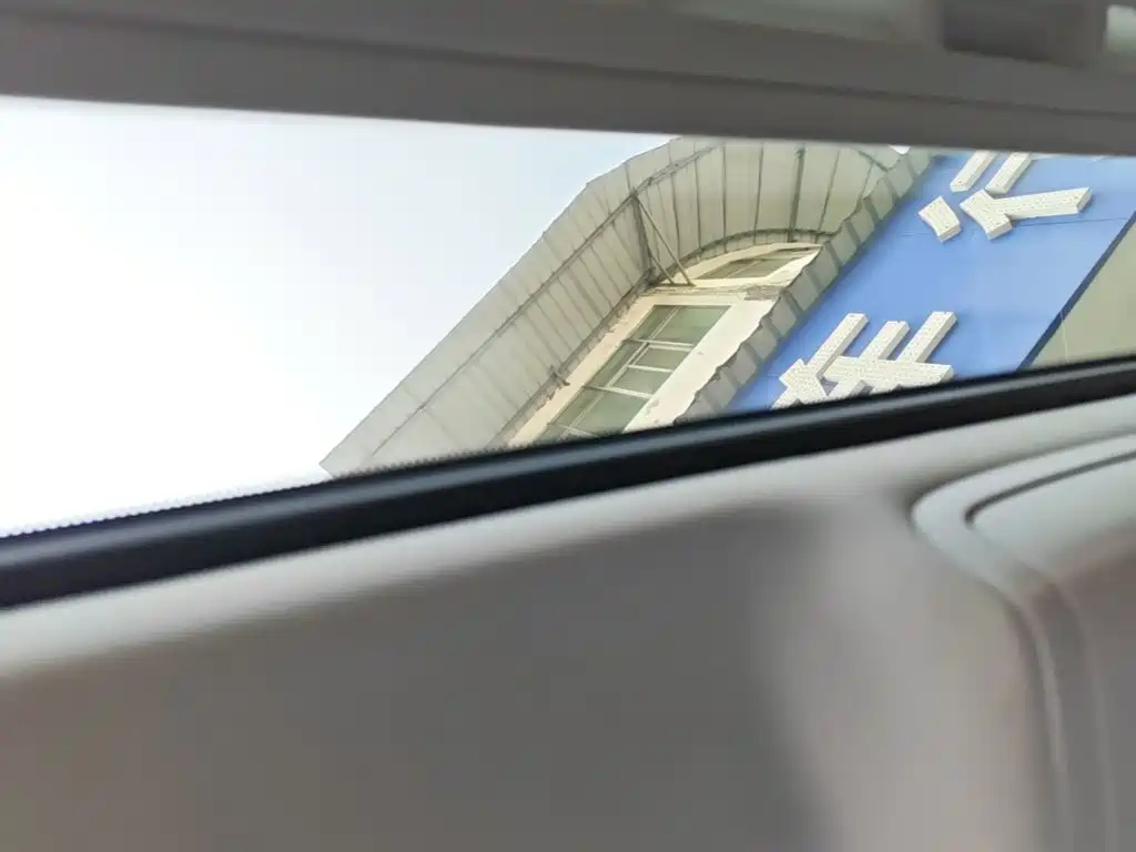 Volkswagen Passat — миниатюра 14