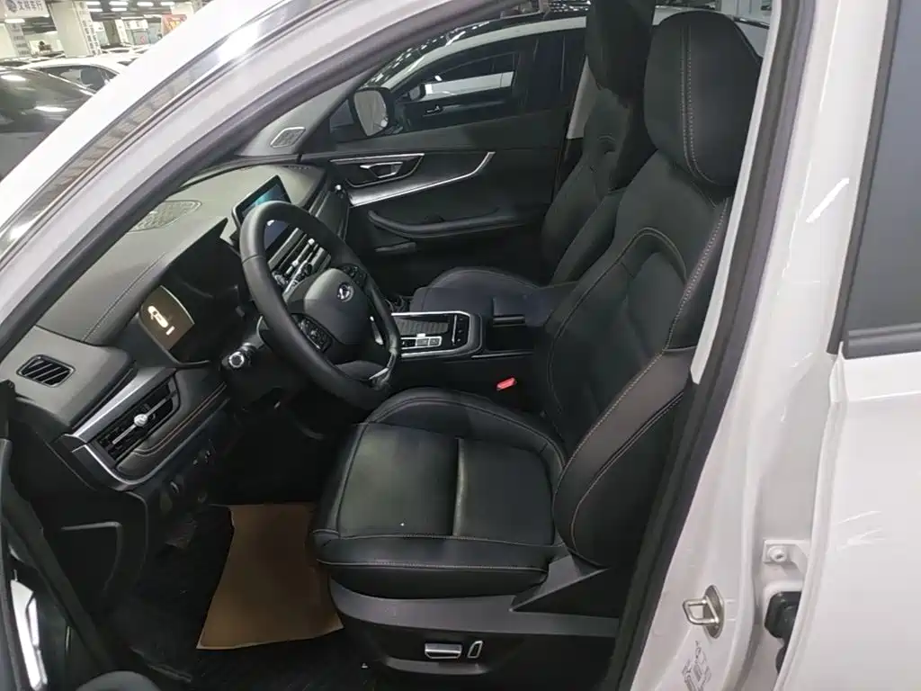 Chery Tiggo 8 — миниатюра 15