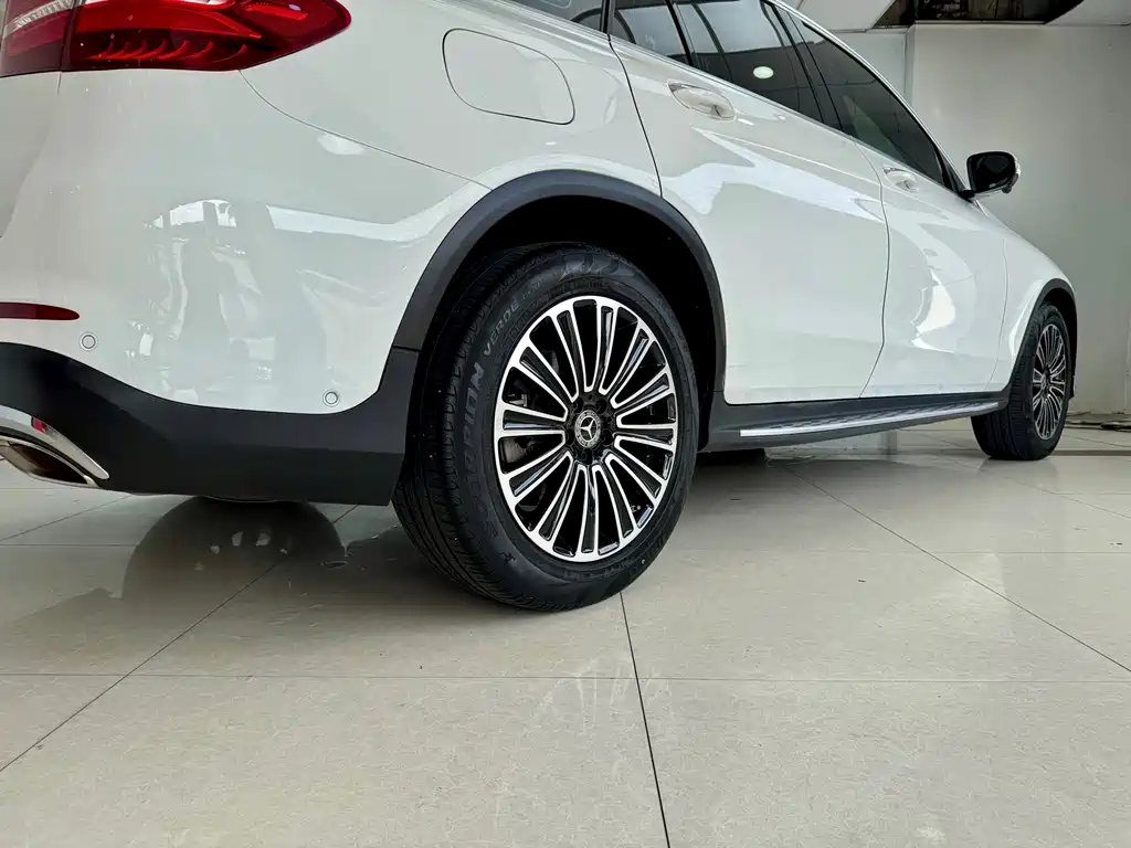 Mercedes-Benz GLC — миниатюра 21