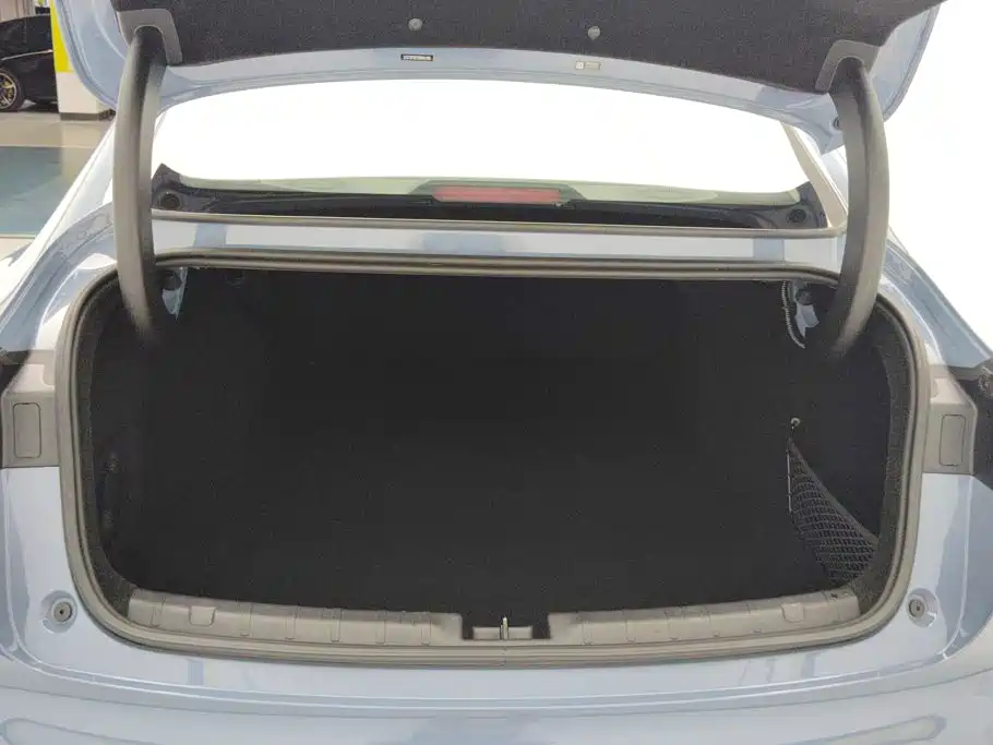 Leapmotor Leapmotor B01 — миниатюра 4