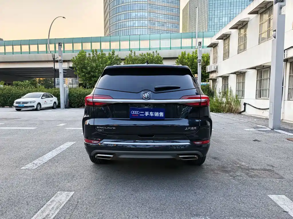 Buick Enclave — миниатюра 5