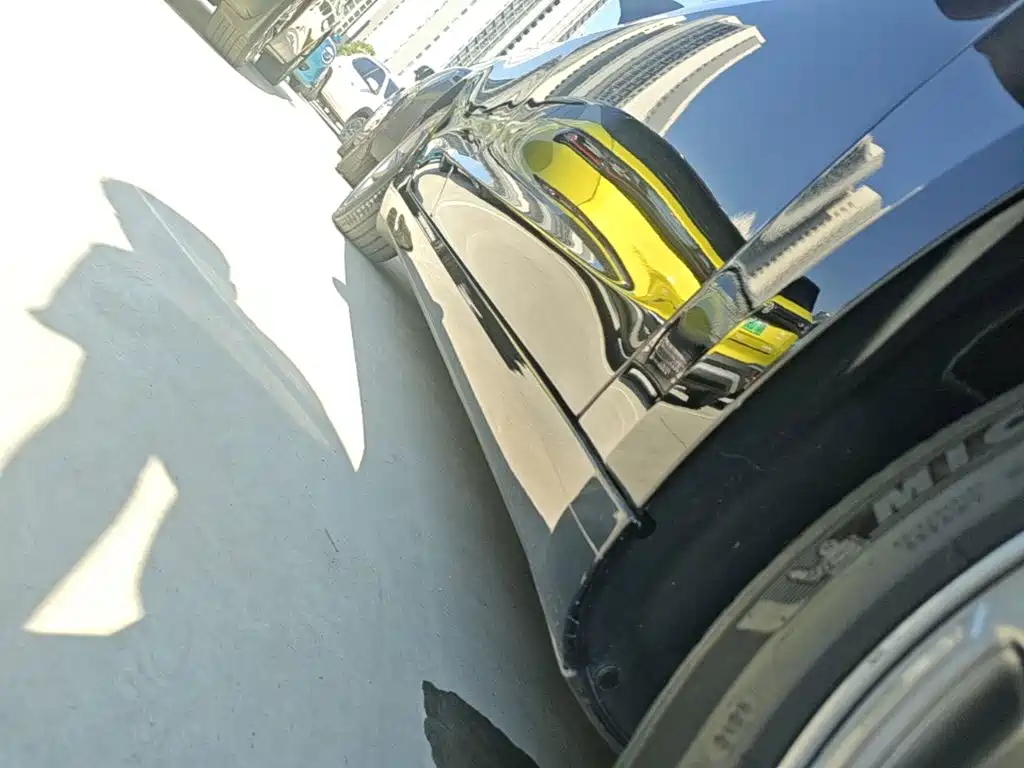 Tesla Model 3 — миниатюра 21
