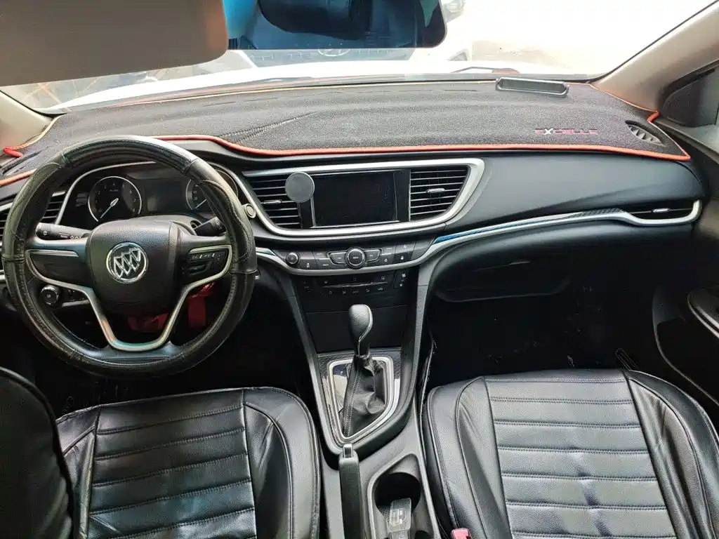 Buick Excelle — миниатюра 10