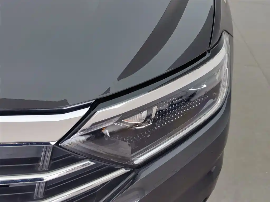 Volkswagen Sagitar 2021 280TSI DSG